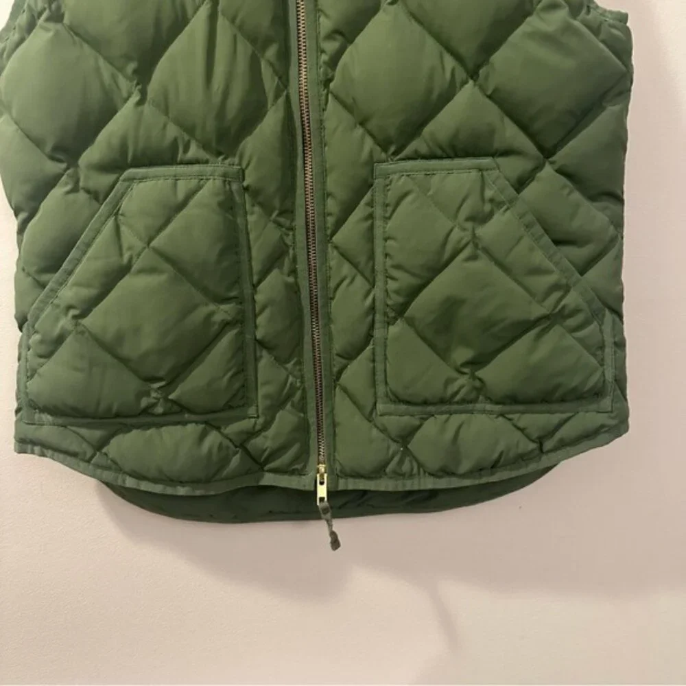 J.Crew Down Quilted Puffer Vest Olive Green Full Zip Women’s Small Cozy Layer - Picture 5 of 11